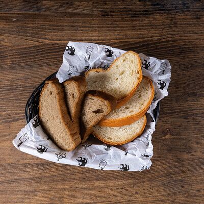 Хлеб в Гриль Бар Понеслось по цене 250 ₽