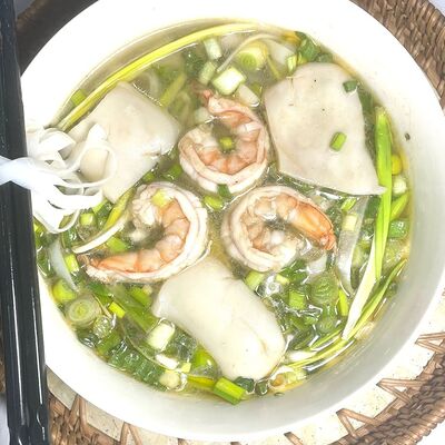 Фо с морепродуктами в Pho +84 по цене 560 ₽
