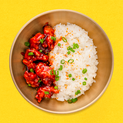 Корейский чикен с рисом в кисло сладком соусе в Чико по цене 430 ₽