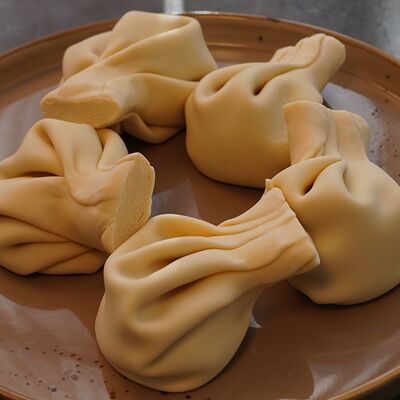 Хинкали с сыром отварные в Буржуй по цене 550 ₽