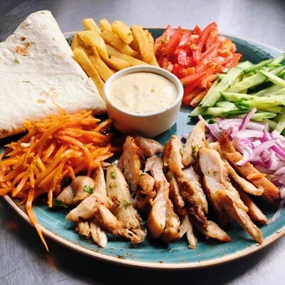 Шаурма на Тарелке со Свининой в Шашлычный Домик по цене 570 ₽