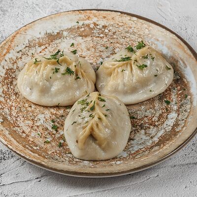 Манты с говядиной в Вплов по цене 510 ₽