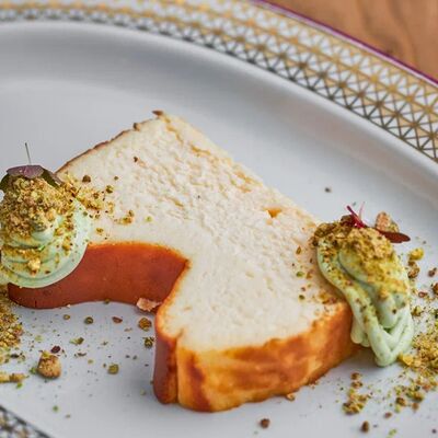 Сан-Себастьян с фисташковым кремомв Цыпочка по цене 690 ₽