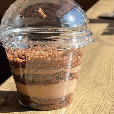 Шоколадный трайфл в Компот по цене 309 ₽