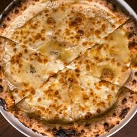 Пицца Четыре сыра в Болоньетта