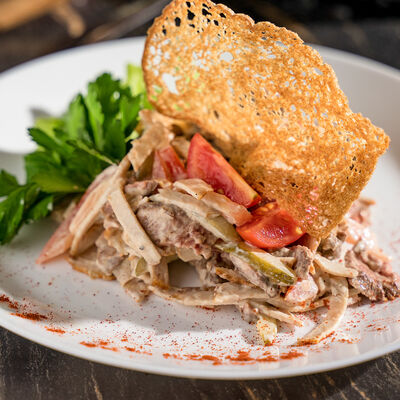 Салат Родстер в Oзеро гриль по цене 520 ₽