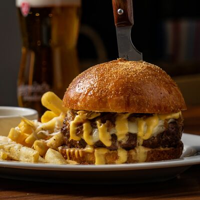 Daft бургер в Дафт паб по цене 430 ₽