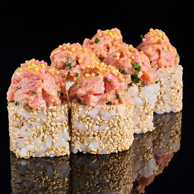 Ролл Тунец тар-тар в Nishiki по цене 1500 ₽