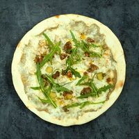 Пицца жюльен в Остерия Il Massimo