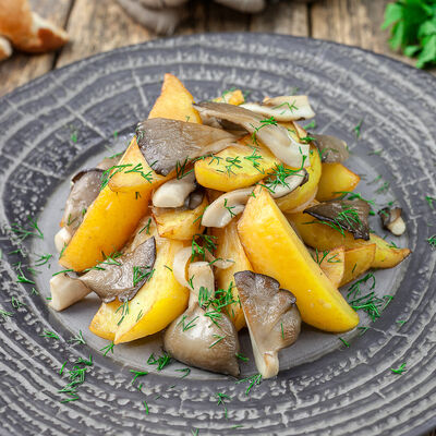 Жареный картофель с грибами в MANANA по цене 230