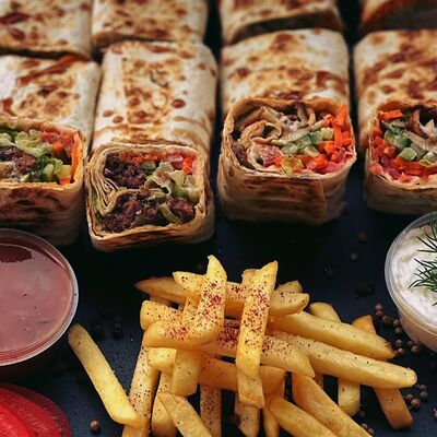 Шаурма-бокс Сытый Сфинкс в Сфинкс Food по цене 1750 ₽