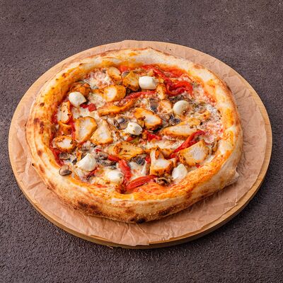 Пицца Полло в Cosmo пицца пучча по цене 812 ₽