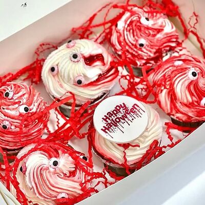 Капкейки кровавые с глазами в Tort4u по цене 2940 ₽