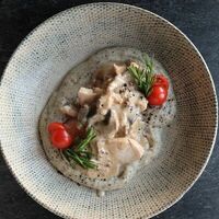 Филе индейки с трюфельным пюре в Neft