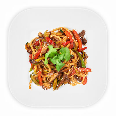 Удон с говядиной и овощами в Sushi House по цене 730 ₽