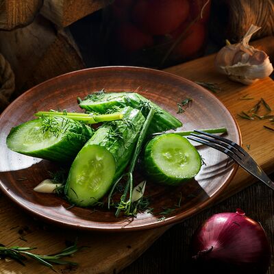 Огурец малосольный в Мандариновый гусь по цене 59 ₽