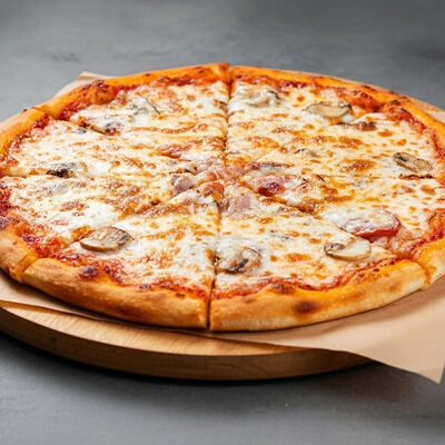 Пицца с курицей и грибами в SASHIMI по цене 770 ₽