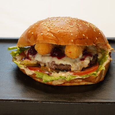 Сырный Бро в Эдельвейс по цене 740 ₽