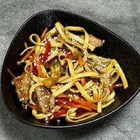 Удон со свининой в Art roll