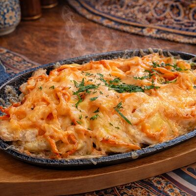 Сковородка с курицей в Тминъ по цене 480 ₽