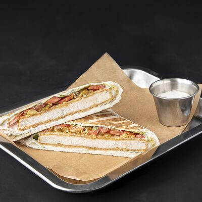 Буррито с курицей в Gellert Bar по цене 460 ₽