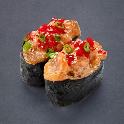 Большие Суши запеченные с лососем в Нагамаки по цене 450 ₽