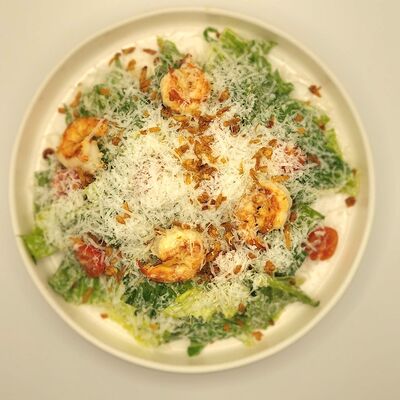 Салат романо с креветками в Bon Bistrot по цене 690 ₽