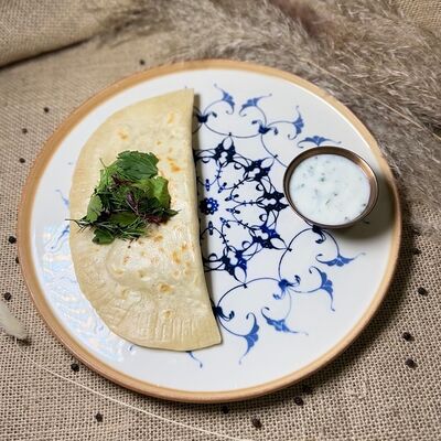 Кутаб с бараниной в Джоли по цене 320 ₽