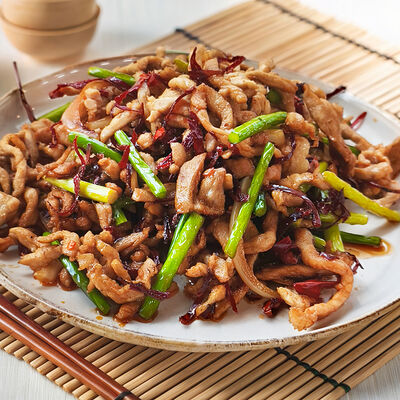 Свинина соломкой с острым перцем в Wai Mai по цене 610 ₽