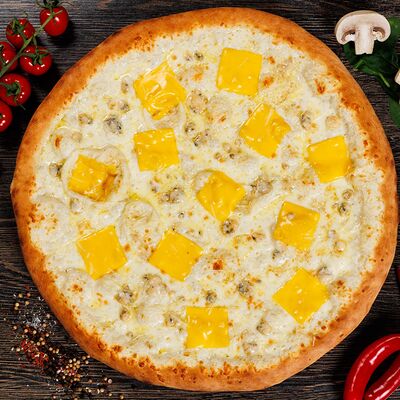 Пицца Четыре сыра в Gi Gi Pizza по цене 749 ₽