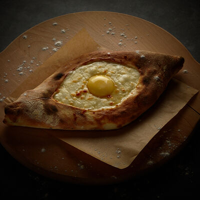 Хачапури по-аджарски в Campus Grill по цене 610 ₽