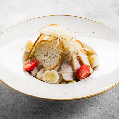 Салат цезарь с курицей Lm в La Maro по цене 2800 ₸