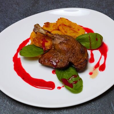 Утиная ножка Конфи с яблоками в #proсчастье по цене 700