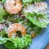 Салат с креветками, авокадо и соусом тоннато в Gino Cafe по цене 1070