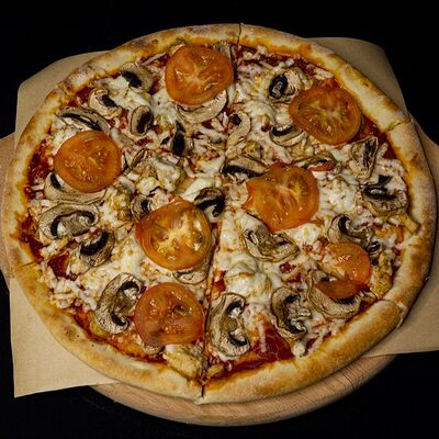 Пицца Классическая в Богатырь по цене 730 ₽