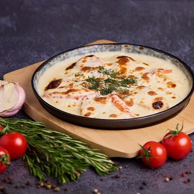 Запеченная курица под сыром в Rozanna по цене 639 ₽