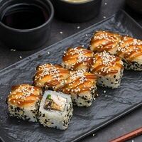 White Самурай с курицей в МорЯки Sushi Seafood