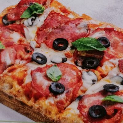 Римская пицца мясное ассорти 3525 в PROFBRUNCH Фуршет по цене 790 ₽