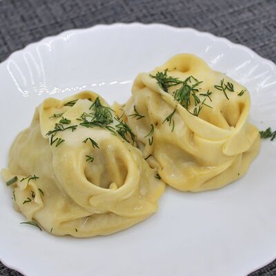 Манты из индейки в Чёрный и белый по цене 85 ₽