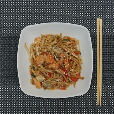 Вок Дары моря Удон в Суши-бар Тунец по цене 406