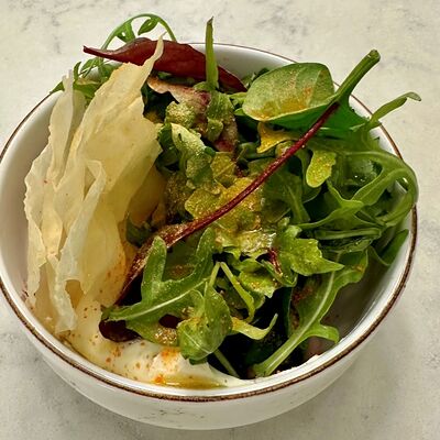 Салат из утки, апельсинов и сливочного крема в ТО САМОЕ по цене 490 ₽