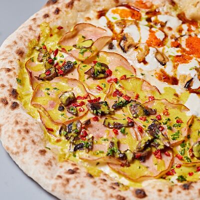 Пицца 2 сезона 2.0 в Кафе Итальянцы по цене 790 ₽