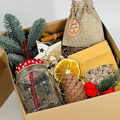 Подарочный бокс Глинтвейнв Дарите красиво по цене 3890 ₽