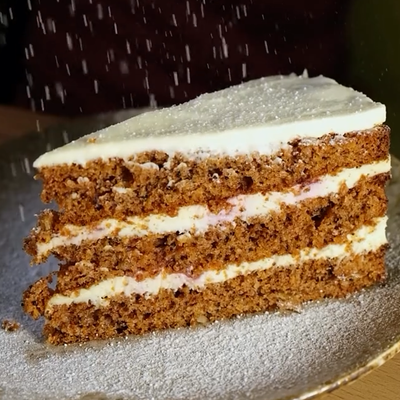 Торт Морковный с вишней в Капуцин Кирова по цене 380 ₽