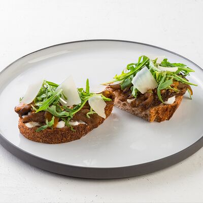 Бутерброд с баклажаном и сыром страчателла в Березка по цене 29 р.