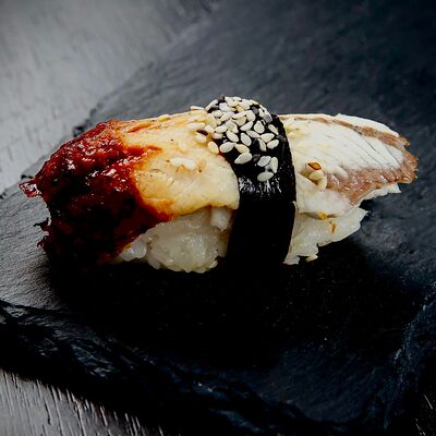 Суши с угрем в Hot Pizza по цене 160 ₽