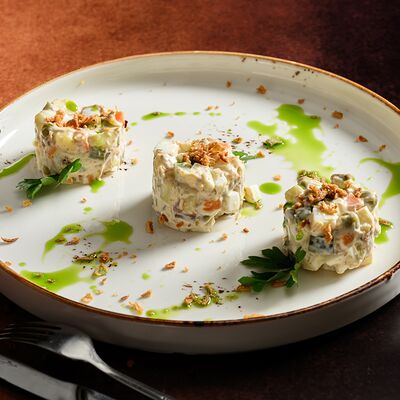 Оливье с говядиной в BierBurg по цене 449 ₽