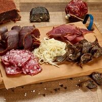 Мясные деликатесыв Loft bbq