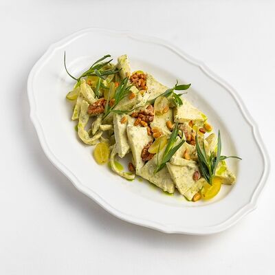 Грузинские сыры в гурийской аджике в DiDi по цене 630 ₽