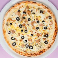 Пицца с тунцом в Дарк лава